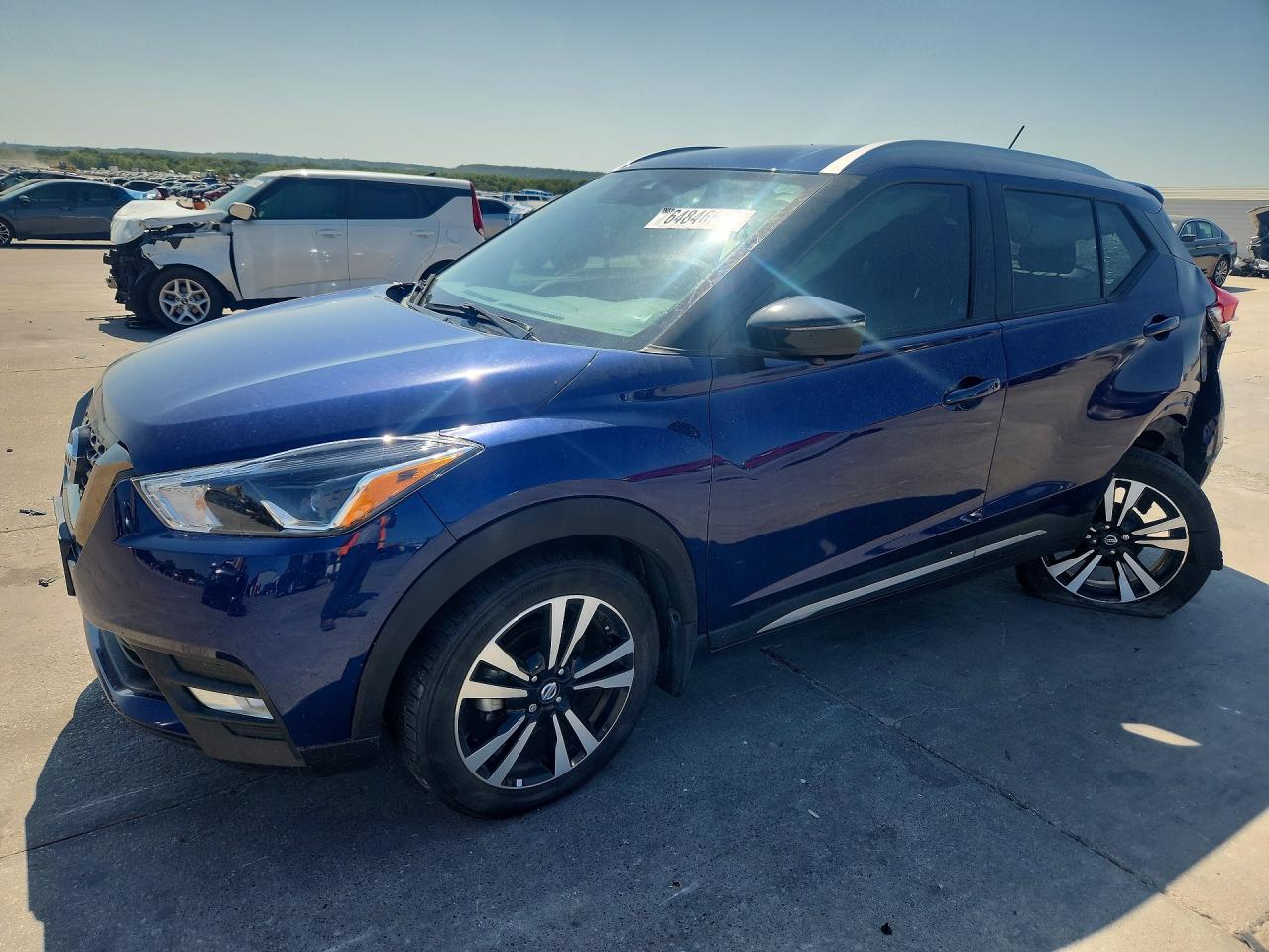 2020 NISSAN KICKS
