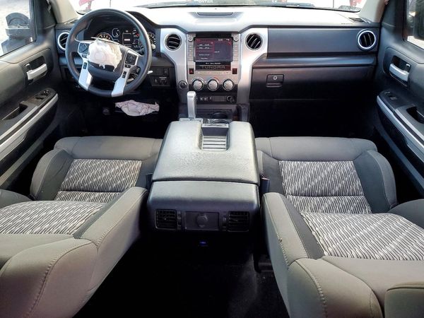 2020 TOYOTA TUNDRA