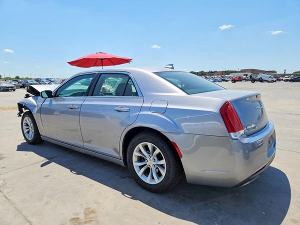 2016 CHRYSLER 300 Limited
