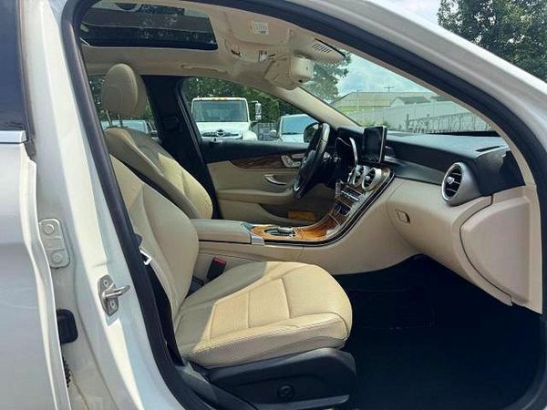 2017 MERCEDES-BENZ C C300-4M