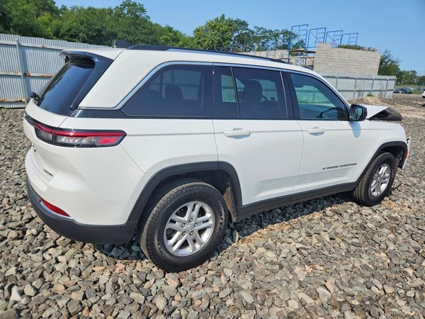 2022 JEEP GRAND CHEROKEE Laredo