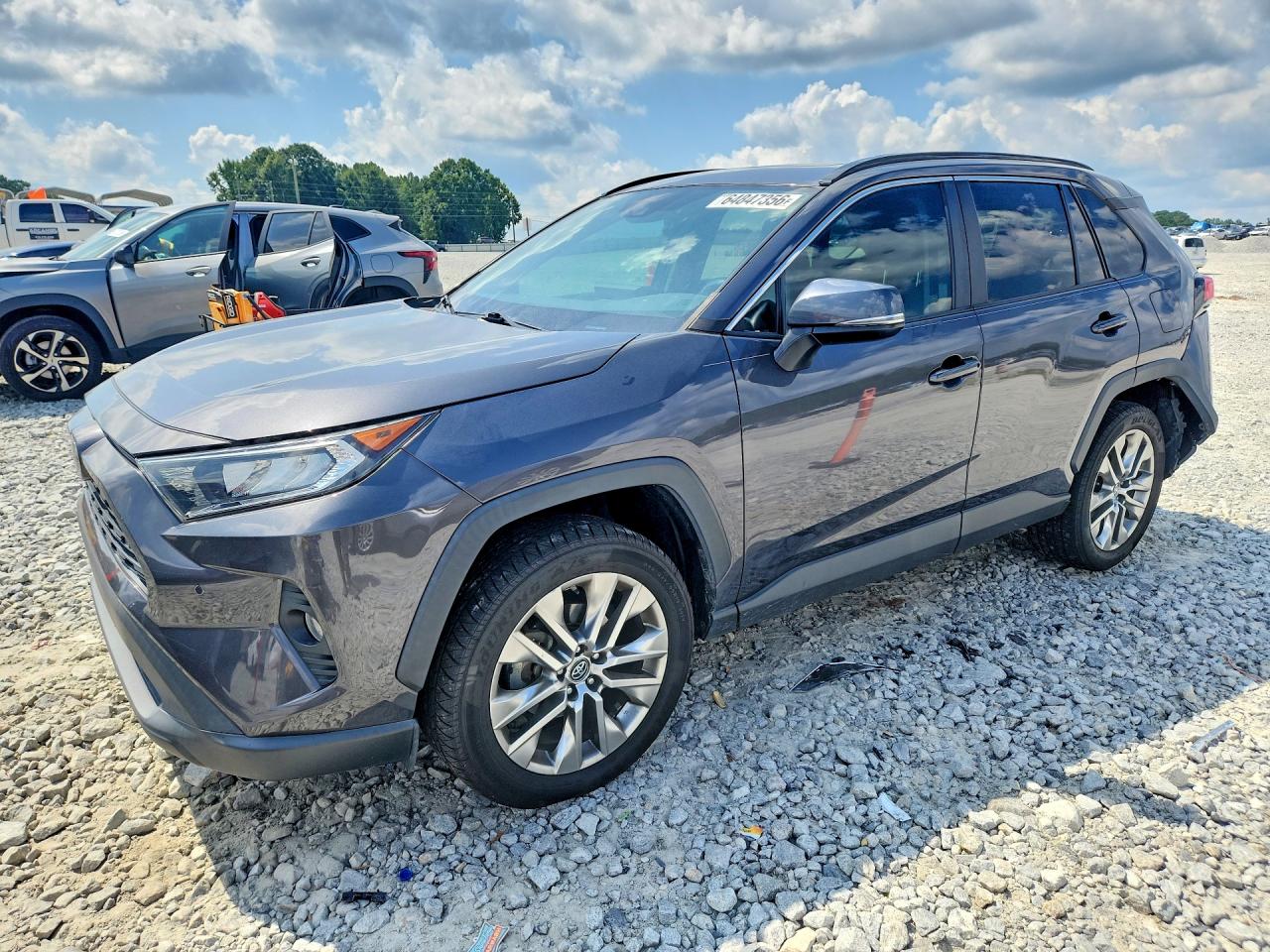 2019 TOYOTA RAV4 XLE Premium