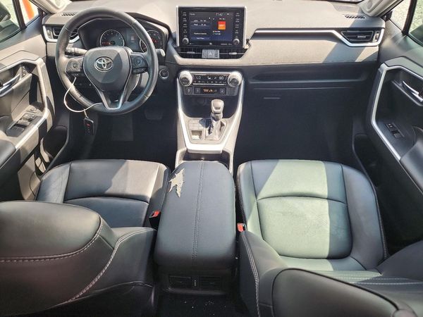 2019 TOYOTA RAV4 XLE Premium