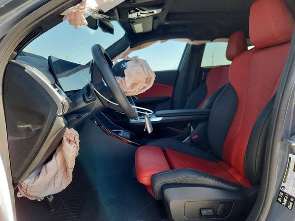 2025 BMW X2 xDrive28i — DENT