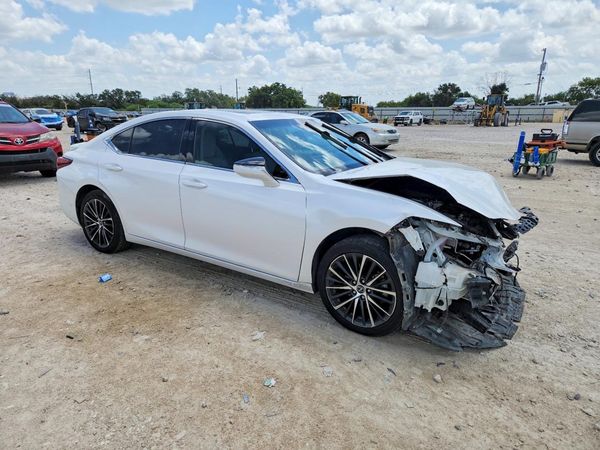 2023 LEXUS ES300 300h Premium — Passenger 3/4