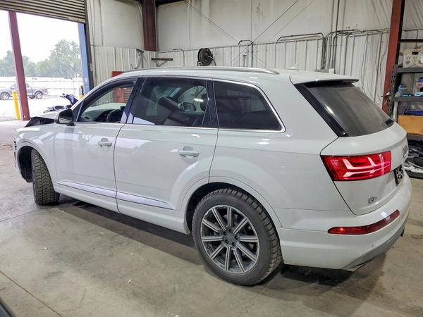 2017 AUDI Q7 quattro Prestige