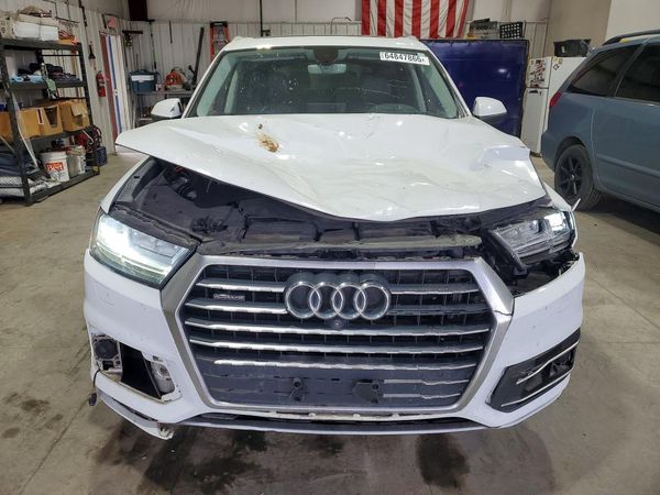 2017 AUDI Q7 quattro Prestige