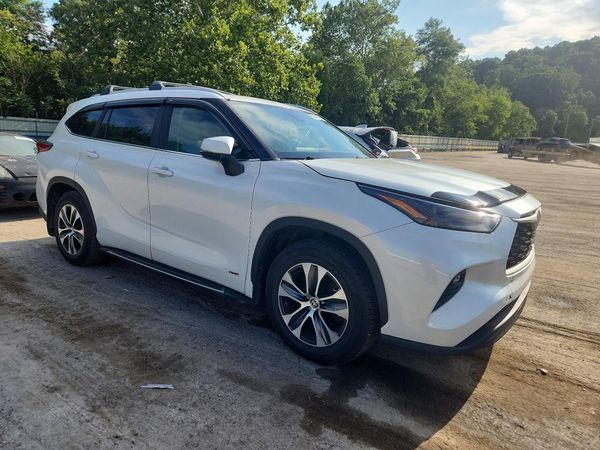 2023 TOYOTA HIGHLANDER