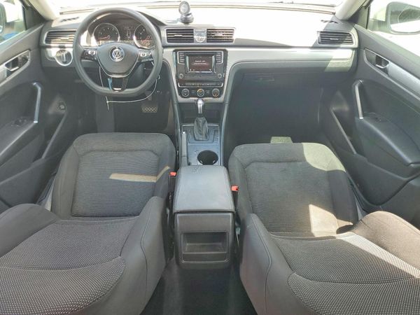 2017 VOLKSWAGEN PASSAT S