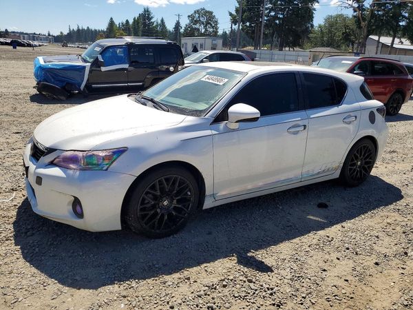 2013 LEXUS CT 200h