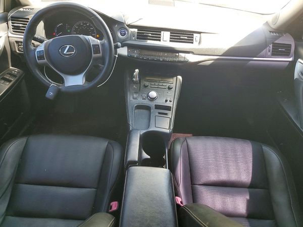 2013 LEXUS CT 200h