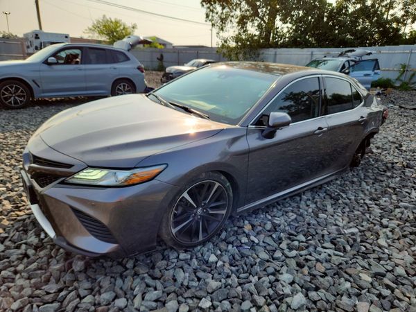 2018 TOYOTA CAMRY XSE