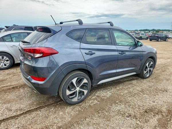 2017 HYUNDAI TUCSON