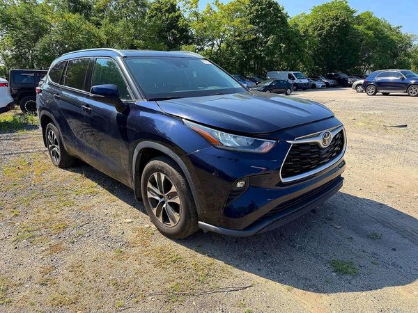 2020 TOYOTA HIGHLANDER