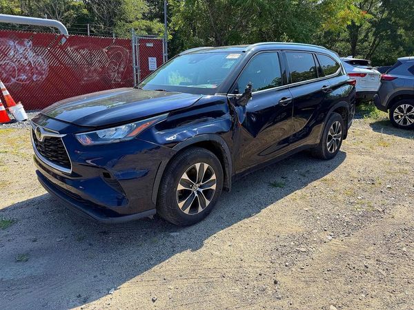 2020 TOYOTA HIGHLANDER XLE