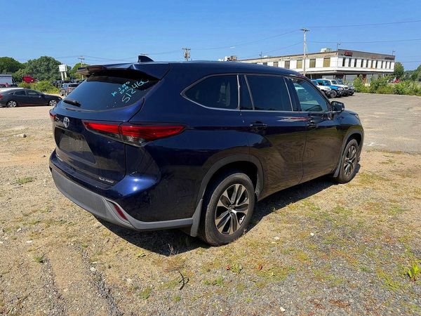 2020 TOYOTA HIGHLANDER XLE