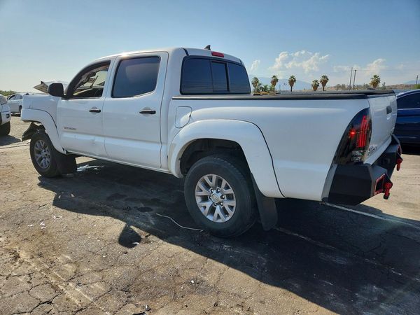 2015 TOYOTA TACOMA