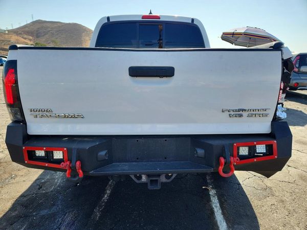 2015 TOYOTA TACOMA