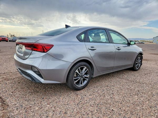 2022 KIA FORTE FE, LXS