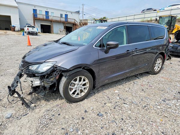 2017 CHRYSLER PACIFICA