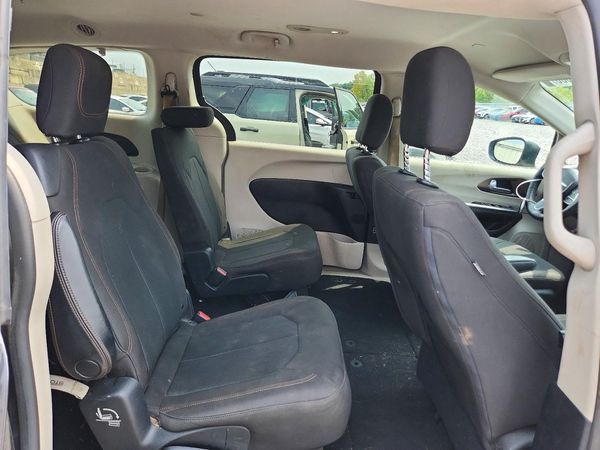 2017 CHRYSLER PACIFICA