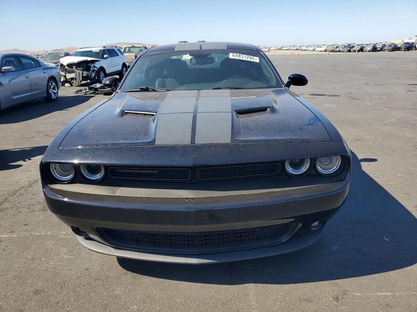 2017 DODGE CHALLENGER SXT