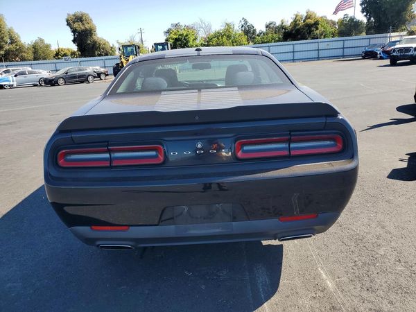 2017 DODGE CHALLENGER SXT