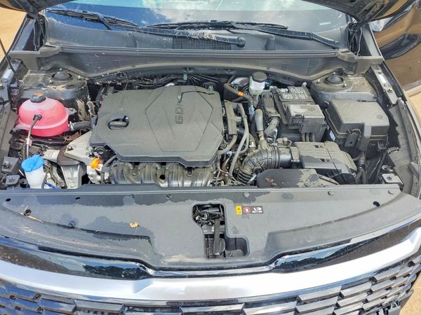 2026 KIA SPORTAGE EX — Engine bay