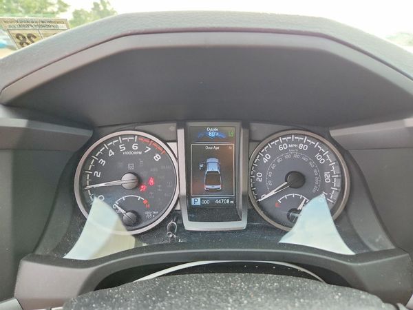 2023 TOYOTA TACOMA SR5