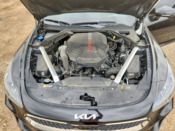 2022 KIA STINGER GT2