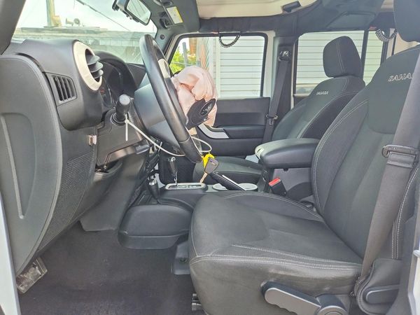 2016 JEEP WRANGLER UNLIMITED SAHARA 4X4