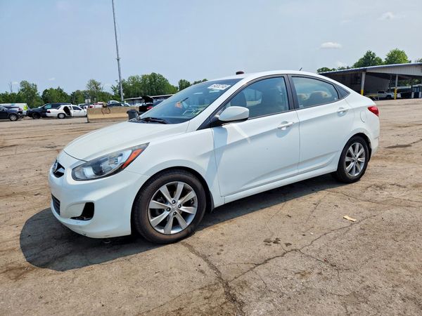 2012 HYUNDAI ACCENT