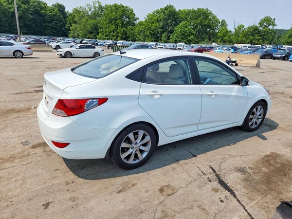 2012 HYUNDAI ACCENT