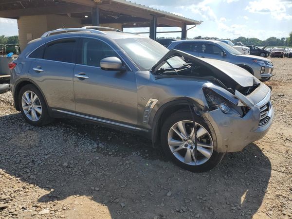 2015 INFINITI QX70