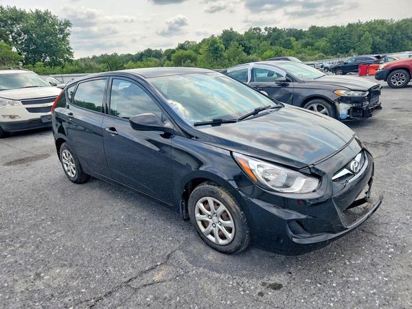 2013 HYUNDAI ACCENT GLS, GS