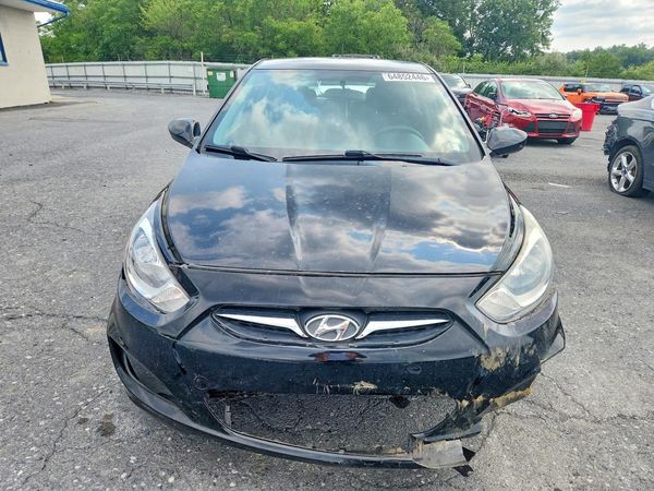 2013 HYUNDAI ACCENT GLS, GS
