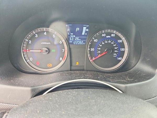 2013 HYUNDAI ACCENT GLS, GS