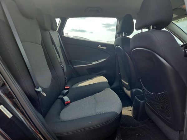 2013 HYUNDAI ACCENT GLS, GS