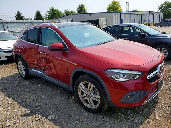 2021 MERCEDES-BENZ GLA