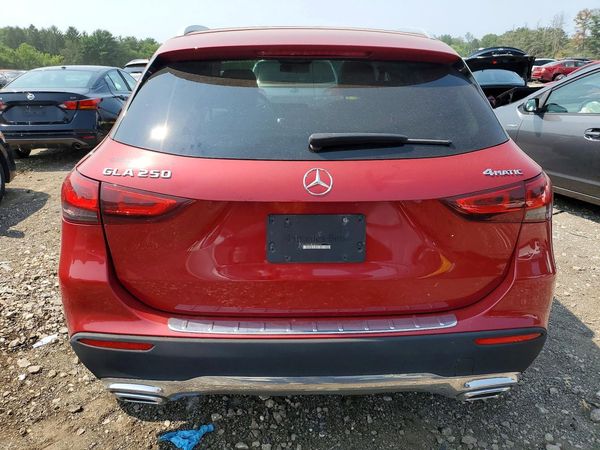 2021 MERCEDES-BENZ GLA