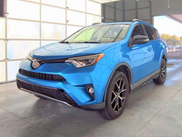 2017 TOYOTA RAV4 SE