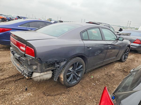 2014 DODGE CHARGER SE