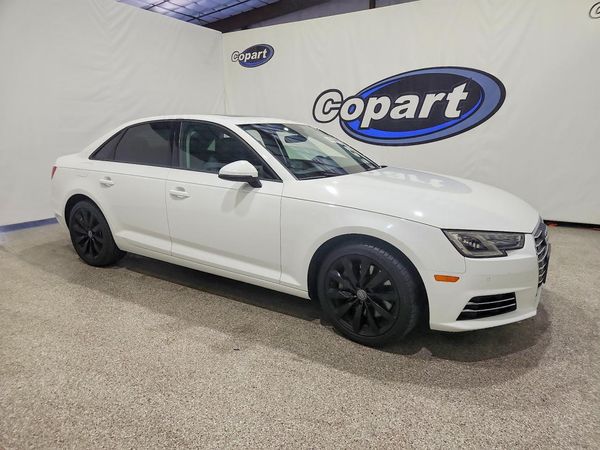 2017 AUDI A4 quattro Premium
