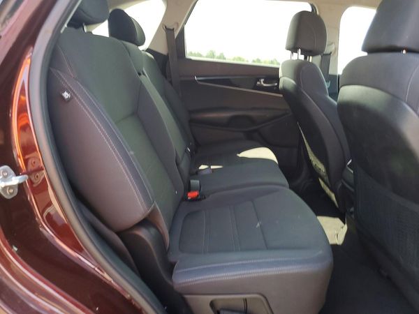 2017 KIA SORENTO L, LX