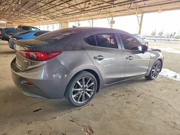 2018 MAZDA 3