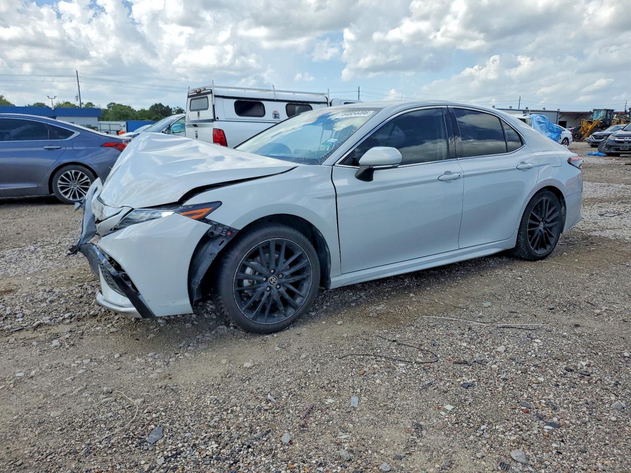 2023 TOYOTA CAMRY