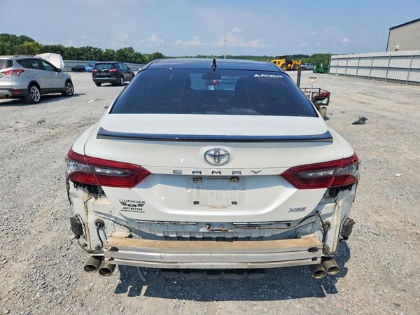 2022 TOYOTA CAMRY XSE