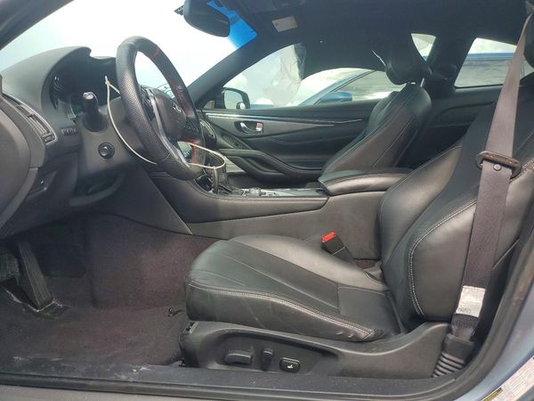 2017 INFINITI Q60