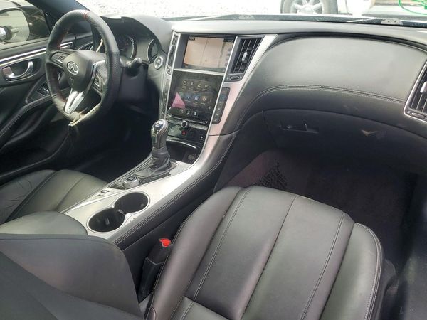 2017 INFINITI Q60