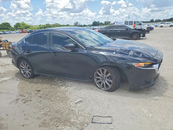 2019 MAZDA 3